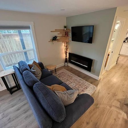 Modern Studio With Soft Tub And Mountain Views - Ratcliffe Guest Suite Duncan Εξωτερικό φωτογραφία